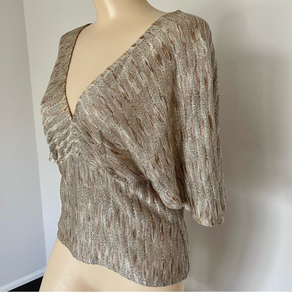 St John Couture Gold Gilded Knit Metallic Sparkle Top Size 14 - Picture 9 of 17